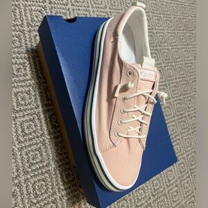 Light pink keds